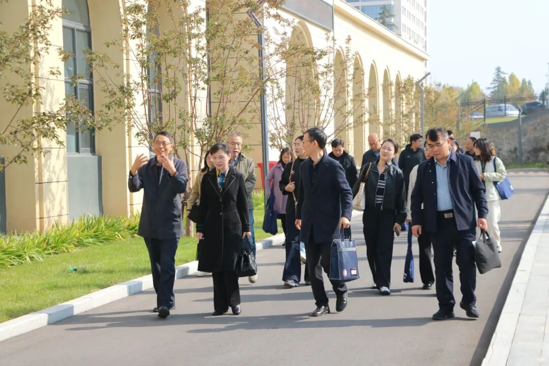 IMG_0261.JPG IMG_0261.JPG